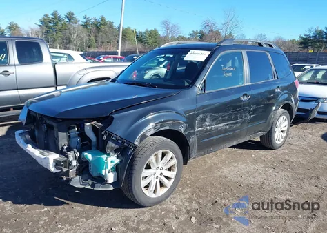 2012 Subaru Forester 2.5X Premium z USA, uszkodzony, nr VIN JF2SHACC3CH402082